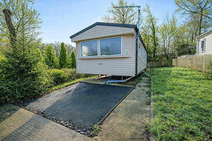 2 Bedroom Mobile/park Home For Sale In Beauport Holiday Park, The Ridge West, St Leonards-On-Sea, TN37