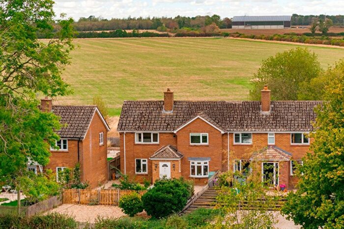 3 Bedroom End Of Terrace House For Sale In Priors Hardwick, Southam, Warwickshire, CV47