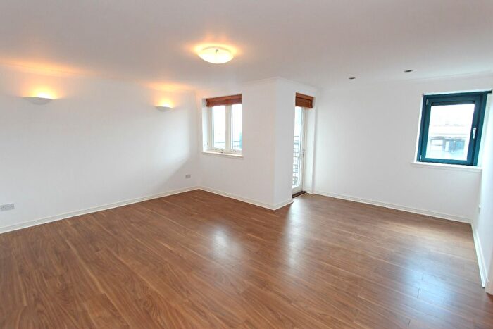 3 Bedroom Flat To Rent In Tower Place, The Shore, Edinburgh, EH6
