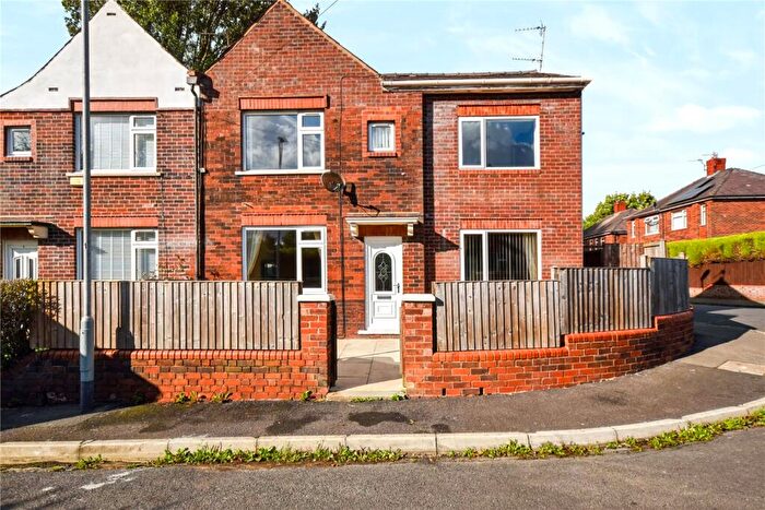 4 Bedroom Semi Detached House For Sale In Royley Crescent, Royton, Oldham, Greater Manchester, OL2