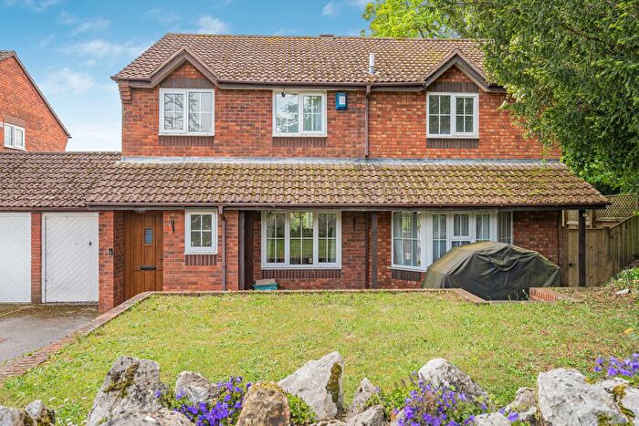 4 Bedroom Detached House For Sale In Woodmere Way, Kingsteignton, Newton Abbot, TQ12