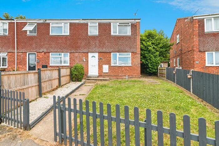 3 Bedroom End Of Terrace House For Sale In Tower Hill, Beccles, Suffolk, NR34