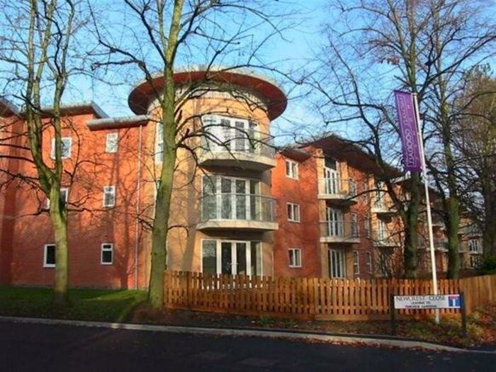 2 Bedroom Apartment To Rent In Pineview Gardens, Littleover, Derby, DE23