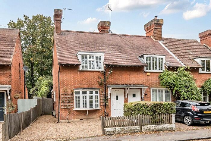 3 Bedroom End Terrace House For Sale In Lower Green Road, Esher, KT10