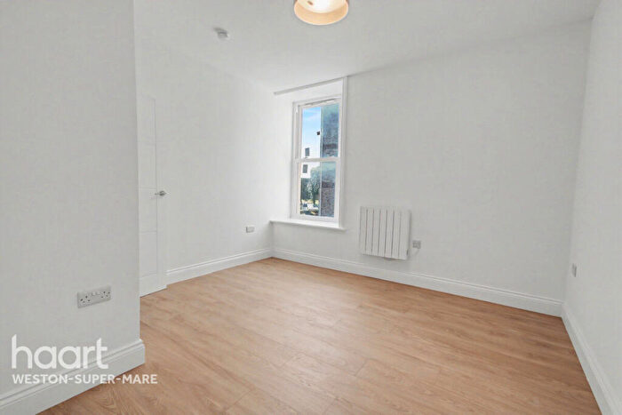 2 Bedroom Flat To Rent In Ellenborough Park North, Weston-Super-Mare, BS23