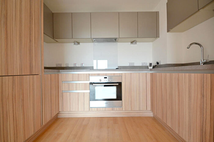 2 Bedroom Apartment To Rent In Ringers Road, Bromley, BR1
