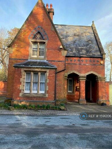 3 Bedroom Detached House To Rent In Birmingham Road, Warwick, CV35