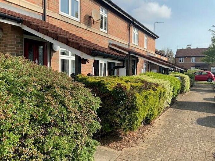 2 Bedroom Flat To Rent In Lyon Walk, Newton Aycliffe, County Durham, DL5