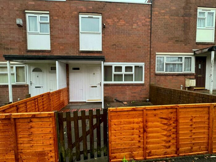 3 Bedroom House To Rent In Metric Walk, Smethwick, B67