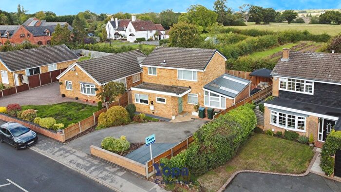 4 Bedroom Detached House For Sale In Upper Eastern Green Lane, Coventry, CV5