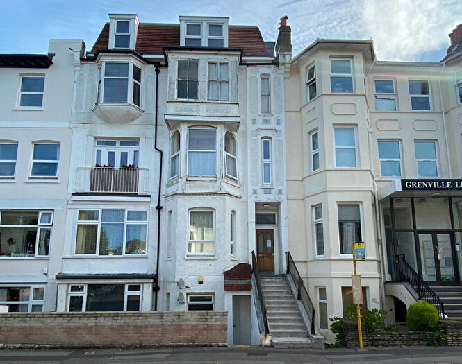 1 Bedroom Flat For Sale In West Hill Road, Bournemouth, BH2