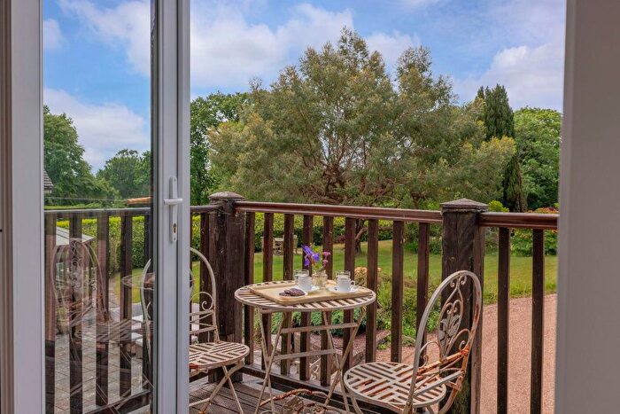 5 Bedroom Detached House For Sale In Rocks Lane, High Hurstwood, Uckfield, TN22