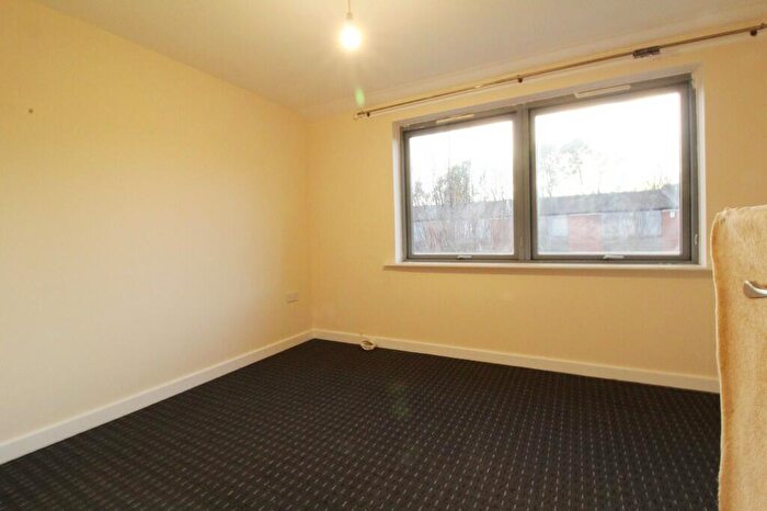 2 Bedroom Terraced House For Sale In Coningsby Avenue, Colindale, London, NW9
