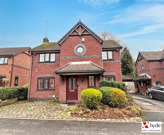 4 Bedroom Detached House For Sale In Tuscany View, Salford., M7
