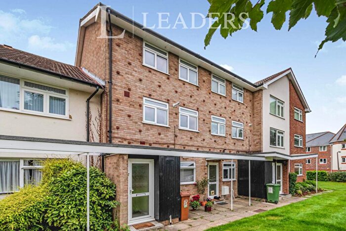 2 Bedroom Flat To Rent In Stanley Court, Stanley Road, SM2