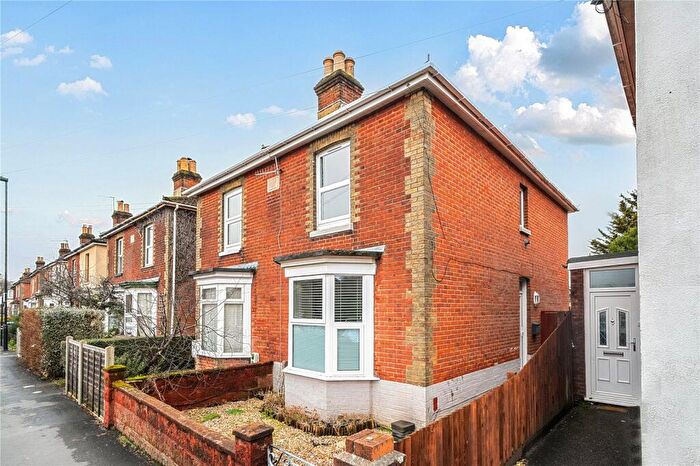 3 Bedroom Semi-Detached House For Sale In Tremona Road, Southampton, Hampshire, SO16