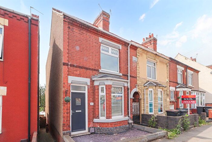 2 Bedroom End Of Terrace House To Rent In Bucks Hill, Nuneaton, CV10