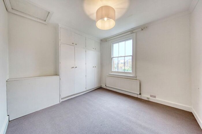 4 Bedroom Terraced House To Rent In Pembroke Road, Kensington, London, W8