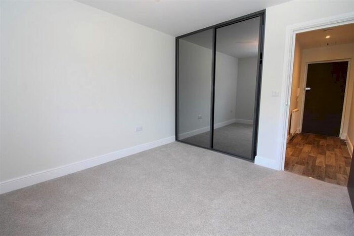 1 Bedroom Flat To Rent In Woodland Court, Soothouse Spring, Childwick Green, St Albans, AL3