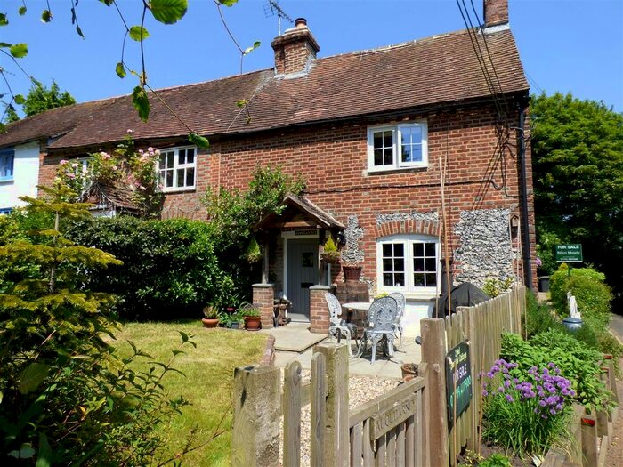 2 Bedroom Cottage For Sale In Plaxdale Green Road, Stansted, Sevenoaks, Kent, TN15
