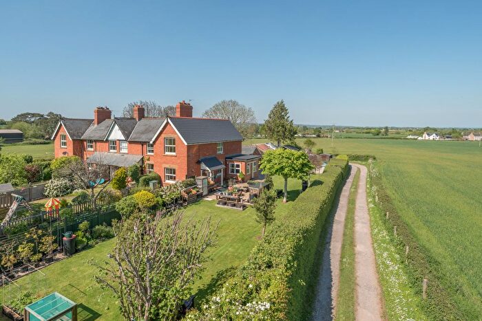 3 Bedroom End Of Terrace House For Sale In Orchard Portman, Taunton, TA3