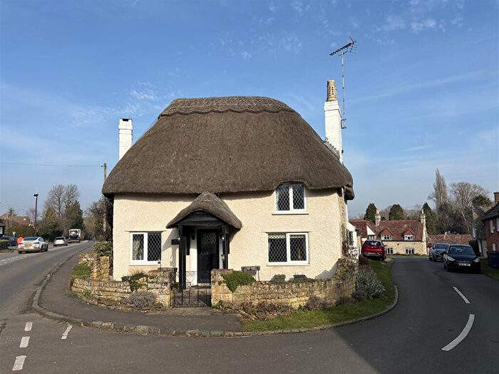 3 Bedroom Cottage For Sale In Tredington, Shipston-on-Stour, CV36