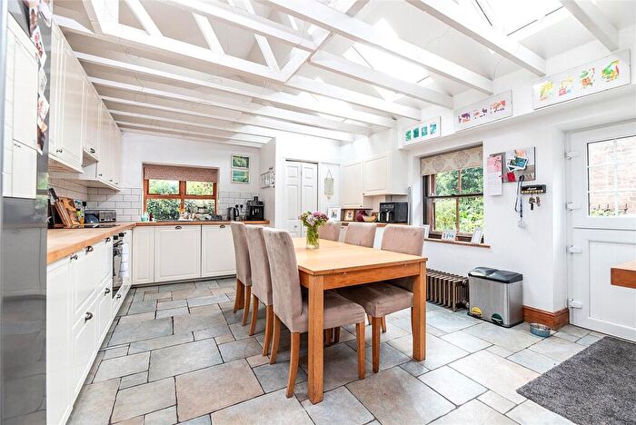 3 Bedroom End Of Terrace House For Sale In Matlock Road, Belper, Derbyshire, DE56