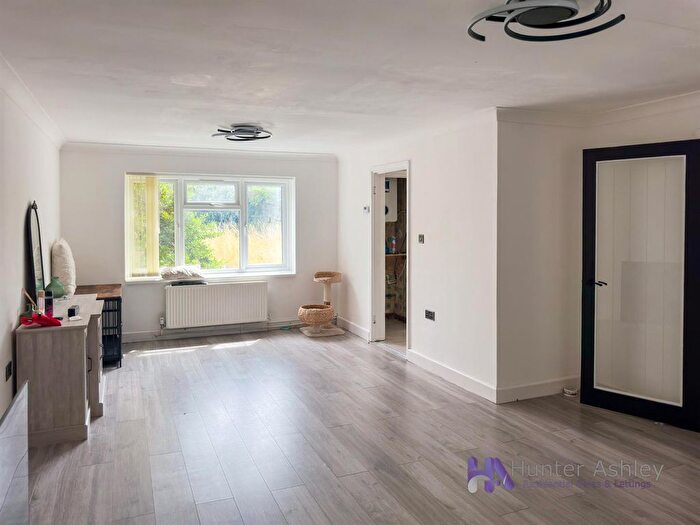 3 Bedroom Terraced House To Rent In Kennel Close, Ascot, SL5