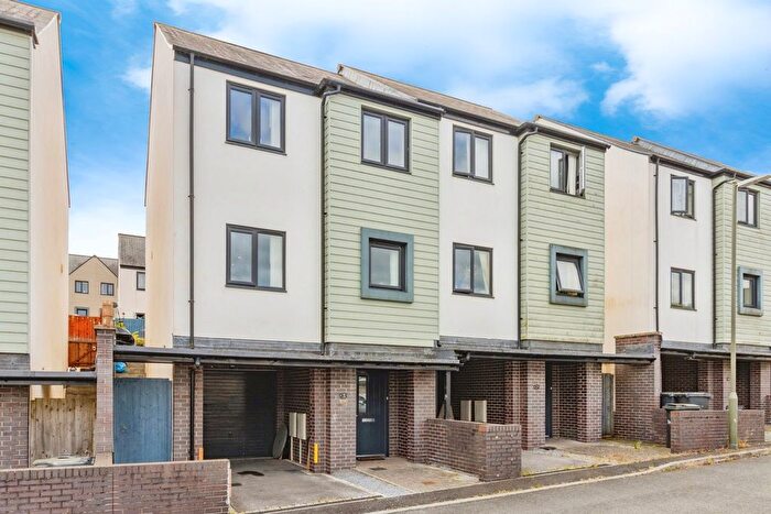 3 Bedroom Semi-Detached House For Sale In Meadowsweet Lane, Paignton, TQ4