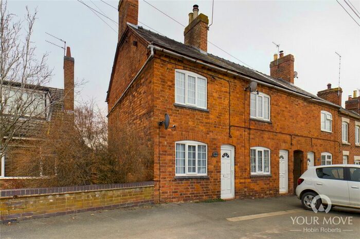 2 Bedroom End Of Terrace House For Sale In High Street, Yelvertoft, Northampton, NN6