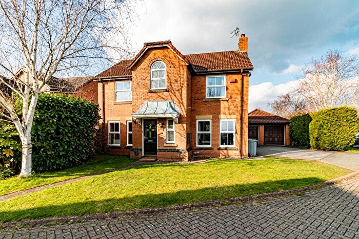 4 Bedroom Detached House To Rent In Cragside Way, Wilmslow, SK9