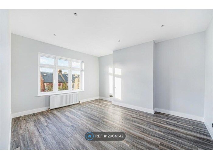 1 Bedroom Flat To Rent In Percy Road, London, W12