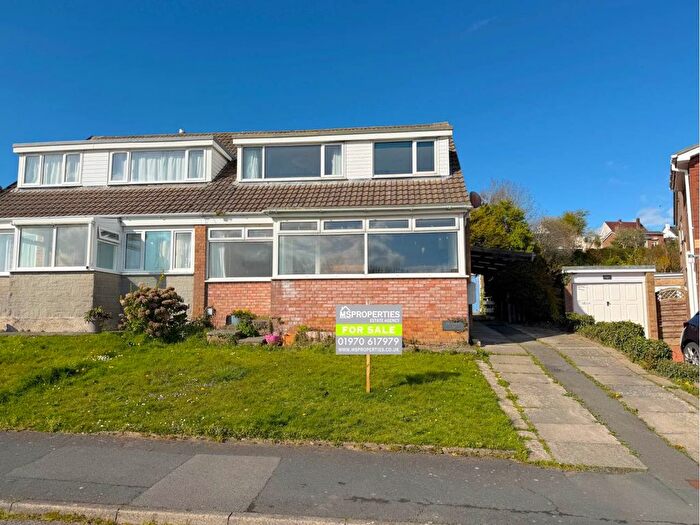 4 Bedroom Semi Detached House For Sale In Rhoshendre, Waunfawr, Aberystwyth, SY23