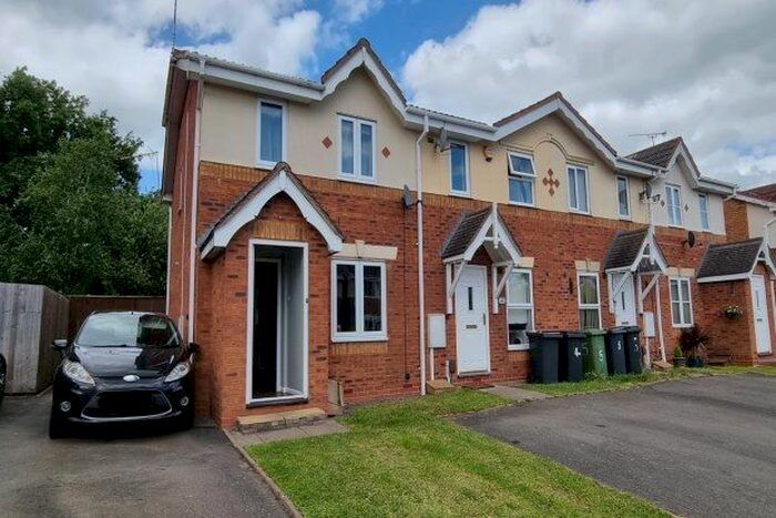 2 Bedroom Property To Rent In Melfort Close, Nuneaton, CV10