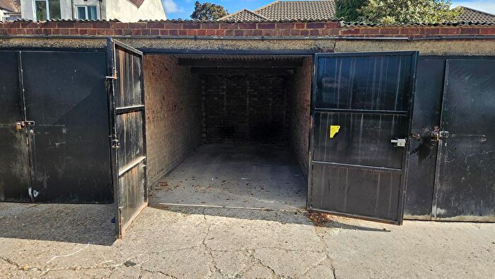 Garage / Parking For Sale In Kenton Lane, Harrow, HA3