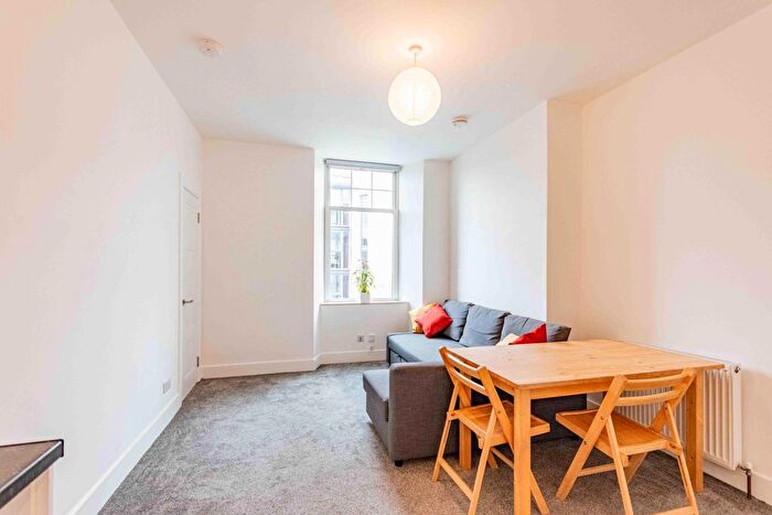 1 Bedroom Flat To Rent In Parliament Street, Edinburgh, EH6