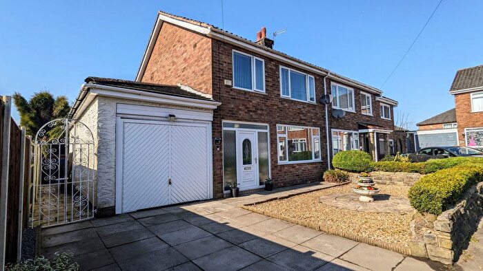 3 Bedroom Semi-Detached House For Sale In Limefield Drive, Skelmersdale, WN8