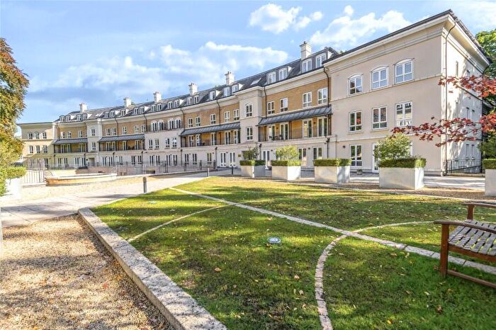 2 Bedroom Apartment To Rent In Woking, Surrey, GU22