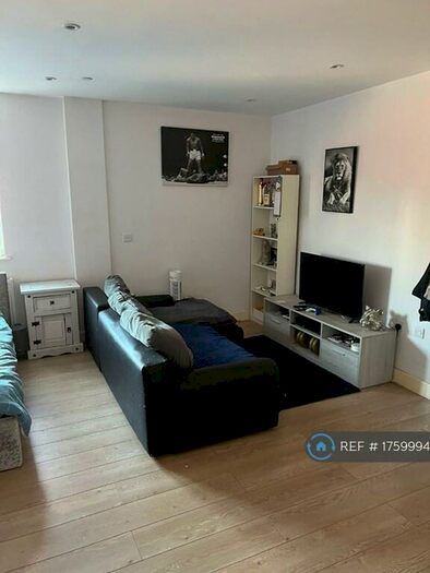 Studio To Rent In Buckingham Street, Aylesbury, HP20