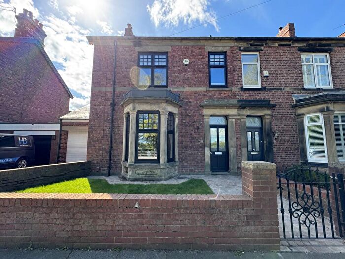 5 Bedroom Semi-Detached House For Sale In Bede Burn Road, Jarrow, Tyne And Wear, NE32