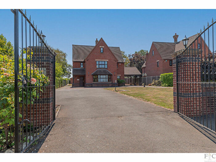 7 Bedroom Detached House For Sale In Uppingham Road, Houghton On The Hill, LE7