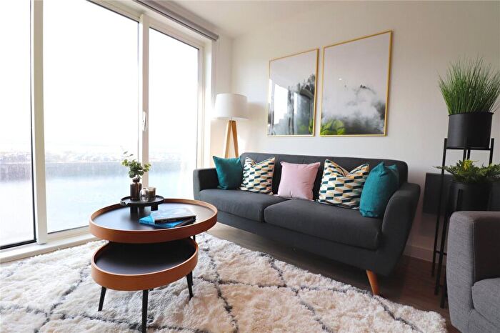2 Bedroom Apartment To Rent In William Jessop Way, Liverpool, Merseyside, L3