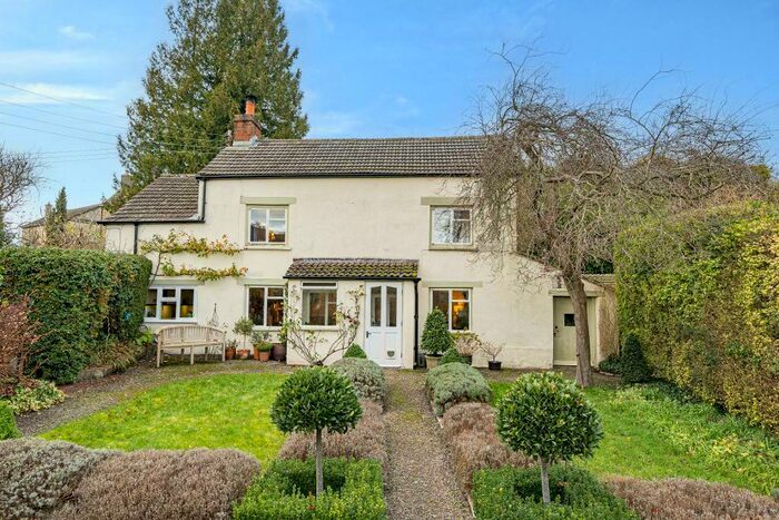 2 Bedroom Detached House For Sale In Garns Close, Uley, Dursley, GL11