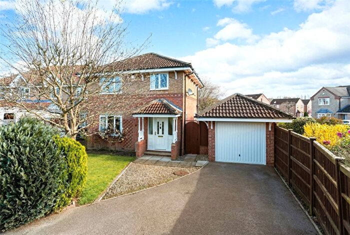 3 Bedroom Detached House For Sale In Stuart Close, Strensall, York, North Yorkshire, YO32