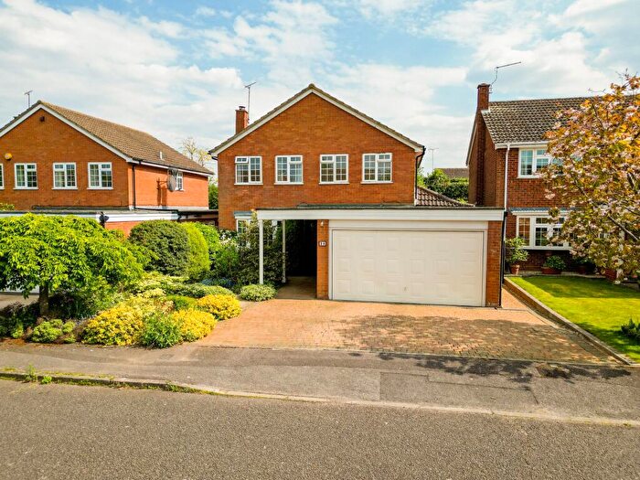 4 Bedroom Detached House For Sale In Allonby Way, Aylesbury, HP21