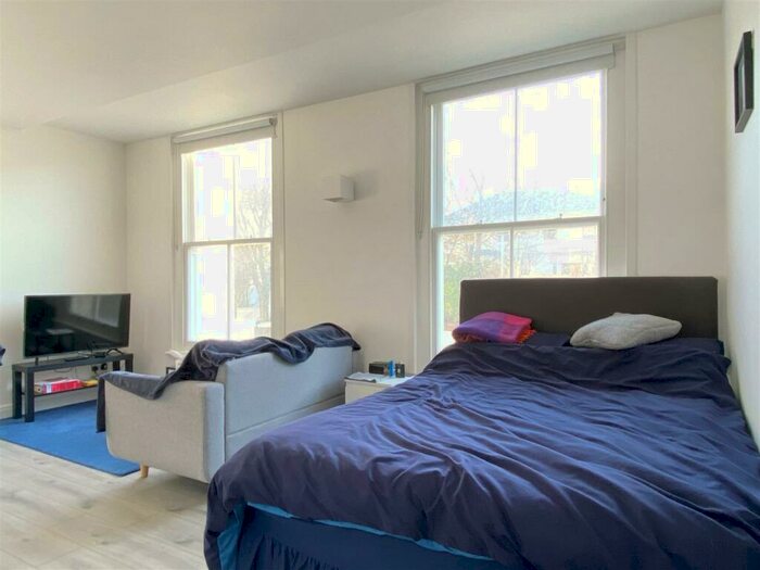 Studio To Rent In Buckingham Place - Video Tour, BN1