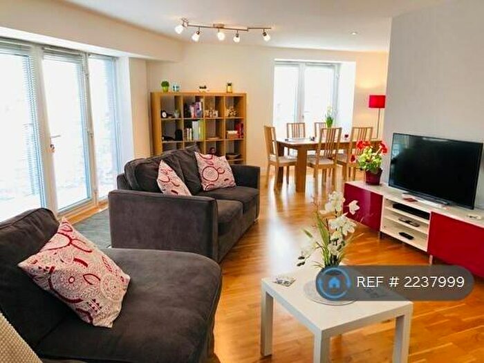 2 Bedroom Flat To Rent In Cables Wynd, Edinburgh, EH6
