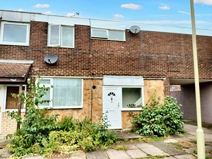 4 Bedroom Property For Sale In Austen Road, Farnborough, GU14