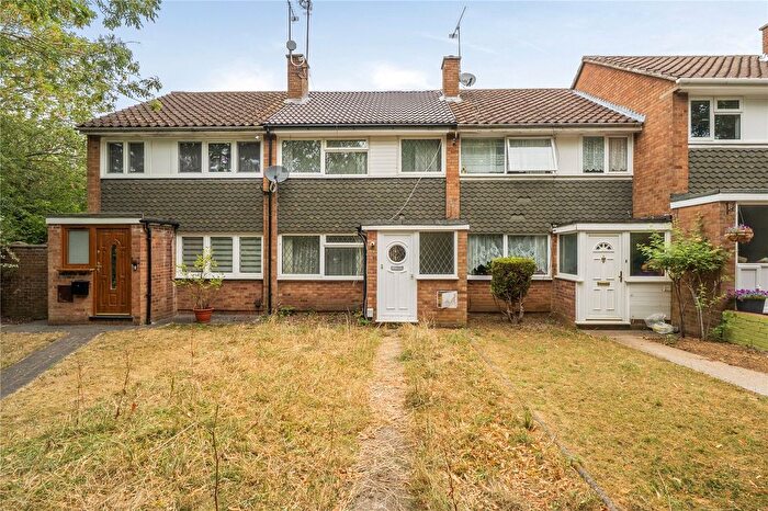 3 Bedroom Terraced House For Sale In Boxted Close, Luton, Bedfordshire, LU4