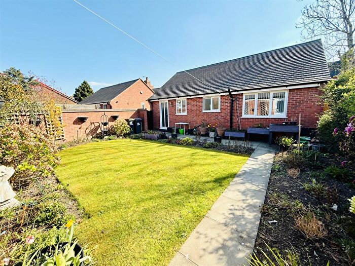 2 Bedroom Detached Bungalow For Sale In Ibstock Road, Ellistown, Coalville, LE67